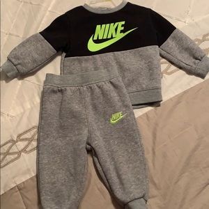 Nike sweat suit